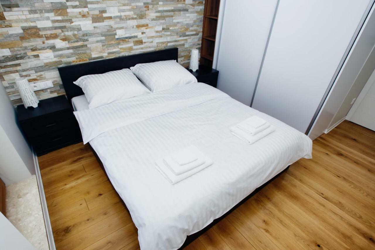 Apartament Park Lotników Cracovia Exterior foto